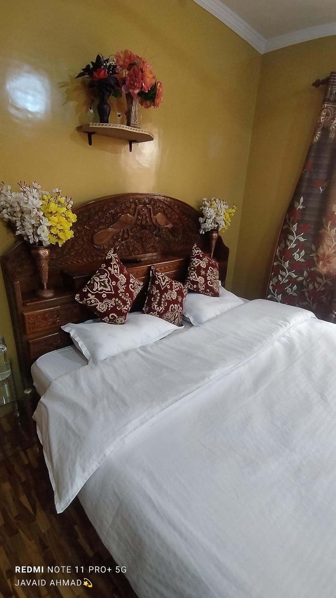Kashmir Vintage Homestay Srinagar (Jammu and Kashmir)