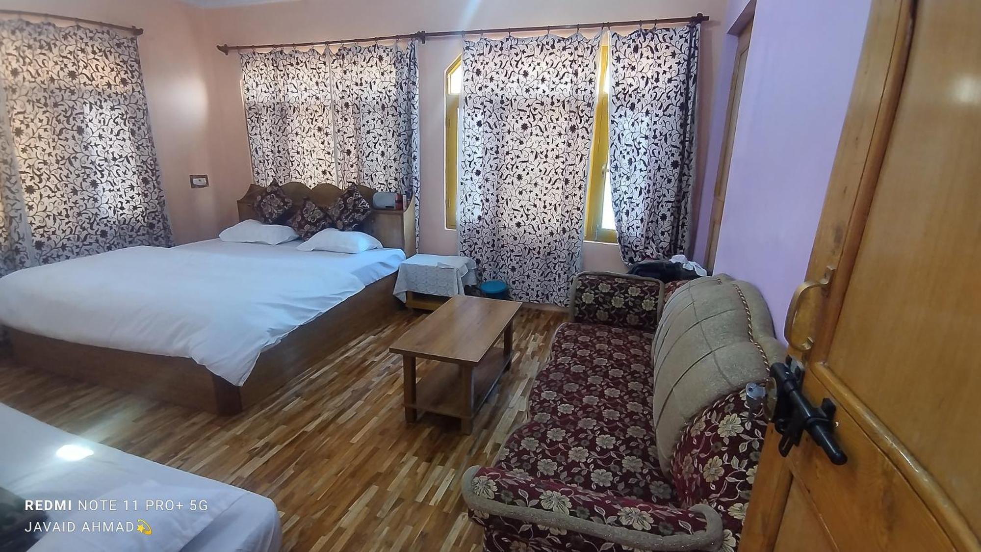 Kashmir Vintage Homestay Srinagar (Jammu and Kashmir)