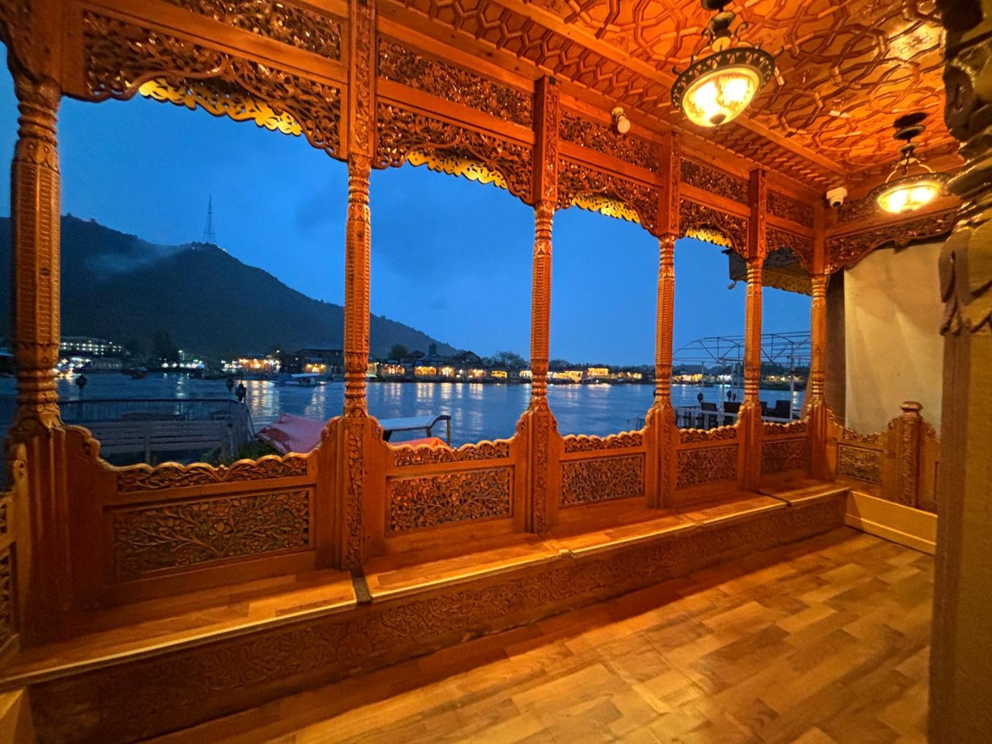 The Badyari Palace Houseboats Bed & Breakfast Srinagar (Jammu and Kashmir)