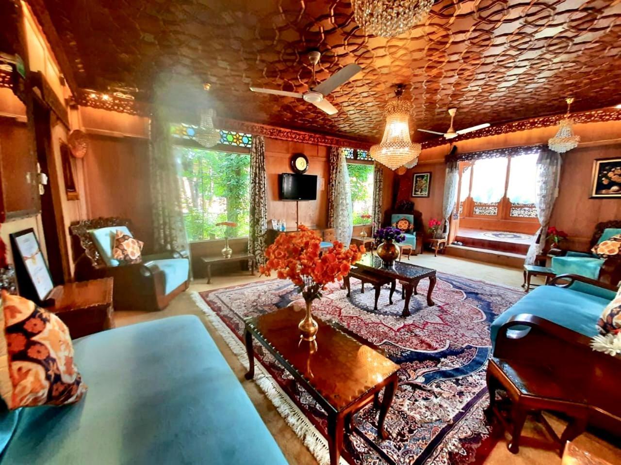 Bed & Breakfast The Badyari Palace Houseboats Srinagar (Jammu and Kashmir)
