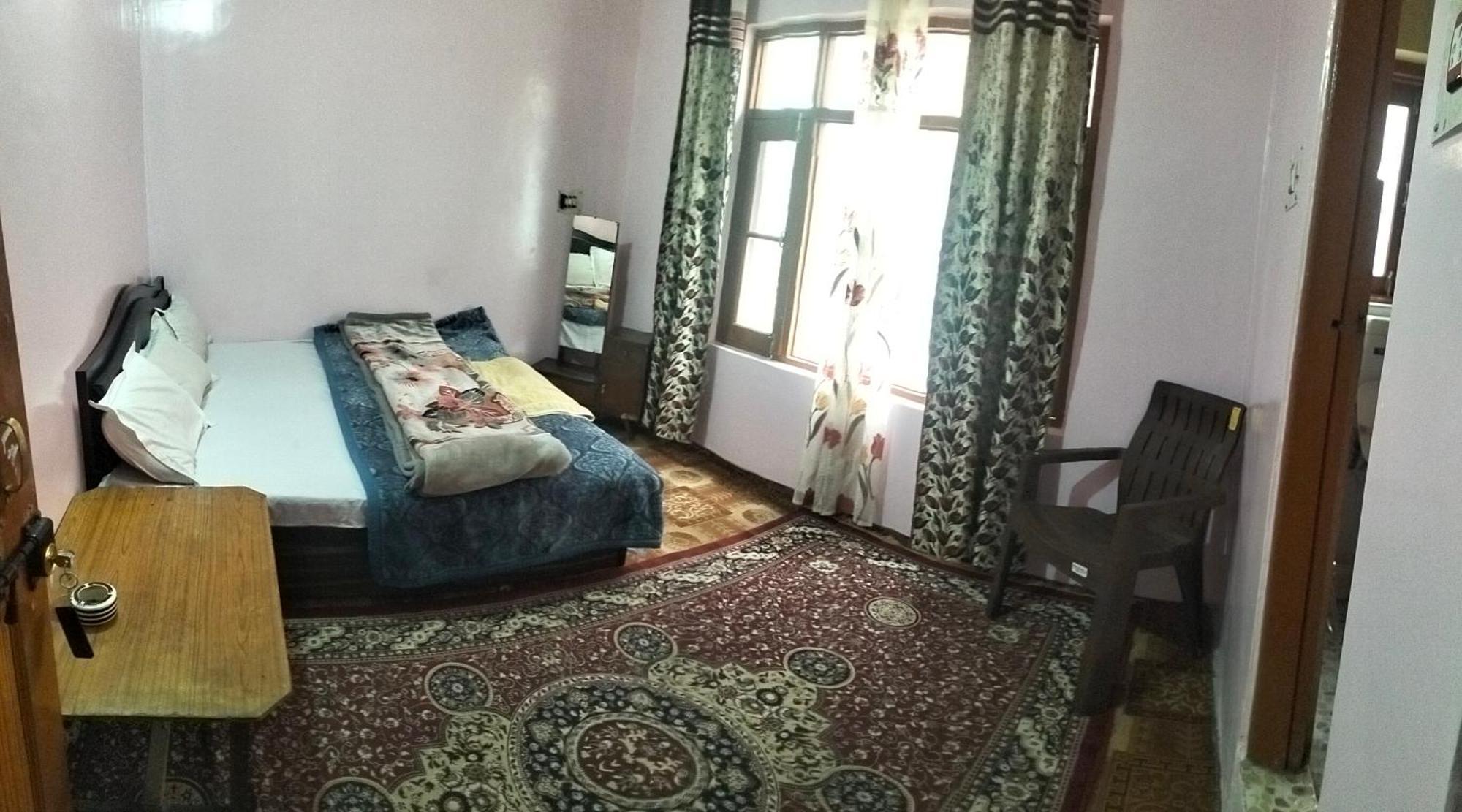 Double Tree Irshad * Srinagar (Jammu and Kashmir)
