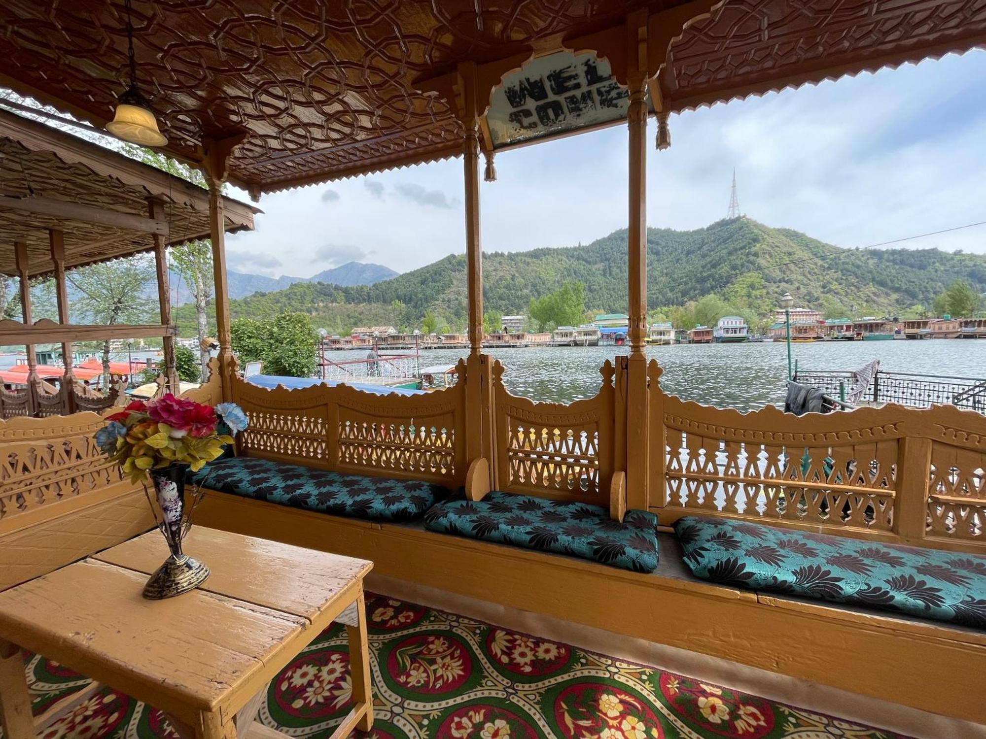 New Sea Palace Houseboats Hotel Srinagar (Jammu and Kashmir)