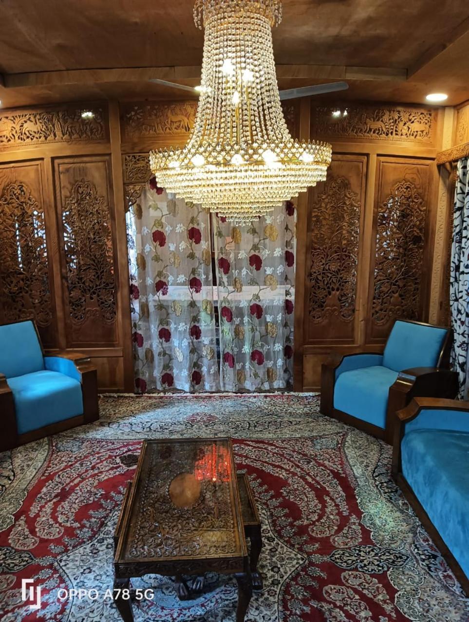 Golden Crest Dallake 3*
