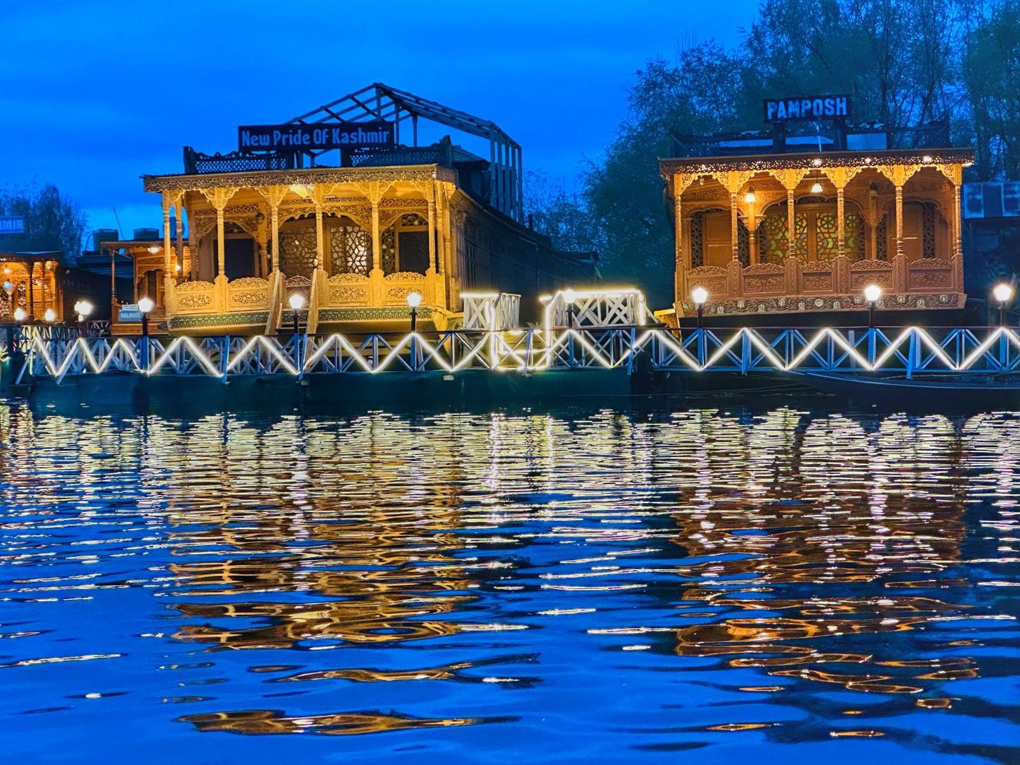 Houseboat New Pride Of Kashmir 4*