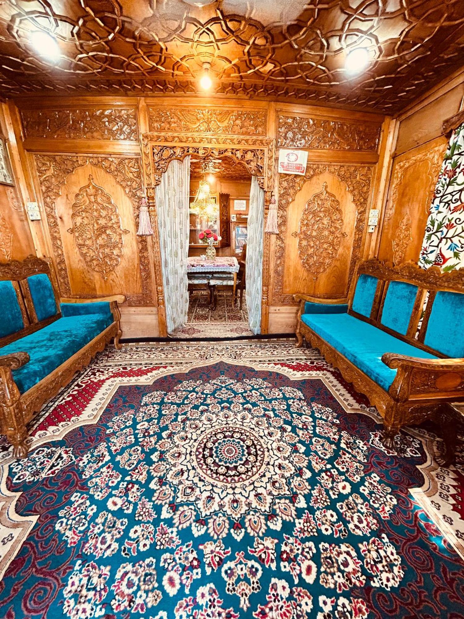 Hareem Group Of Houseboats Hotel