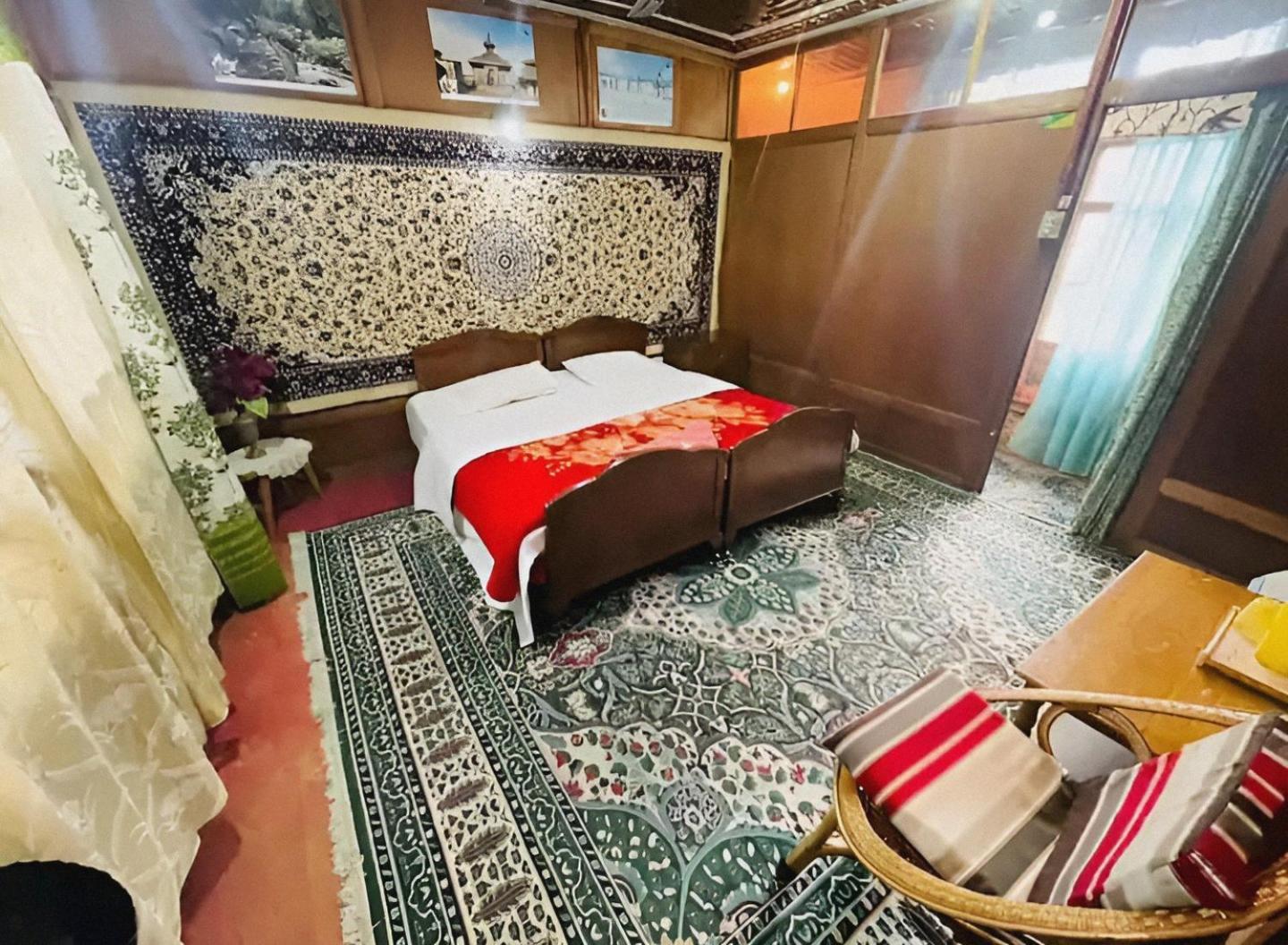 Hareem Group Of Houseboats Hotel
