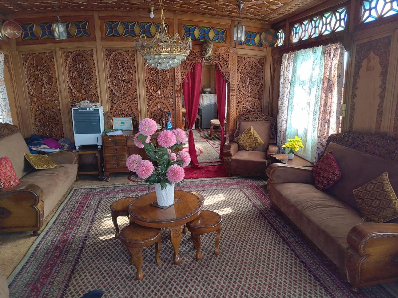 Hareem Group Of Houseboats Hotel