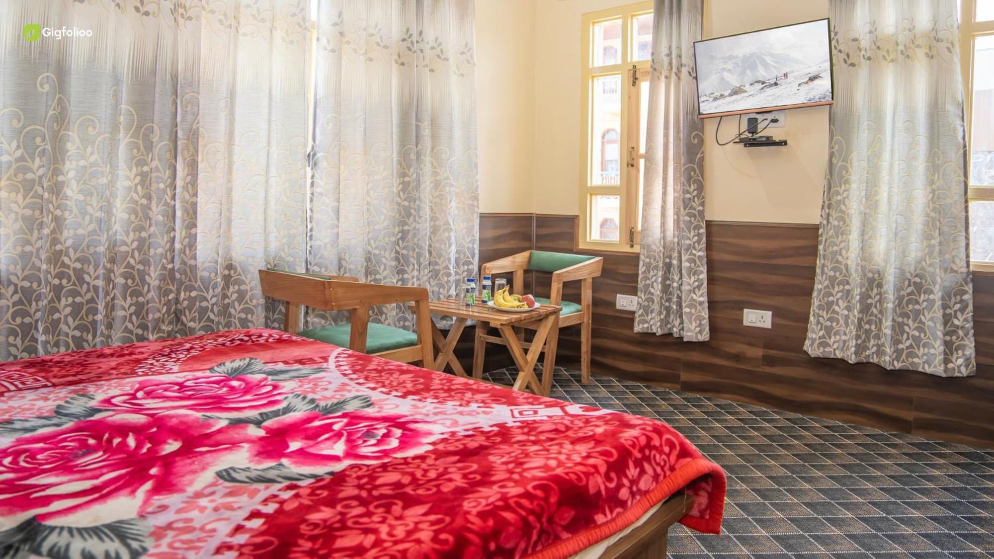 Hotel Nouvella Residency 3*