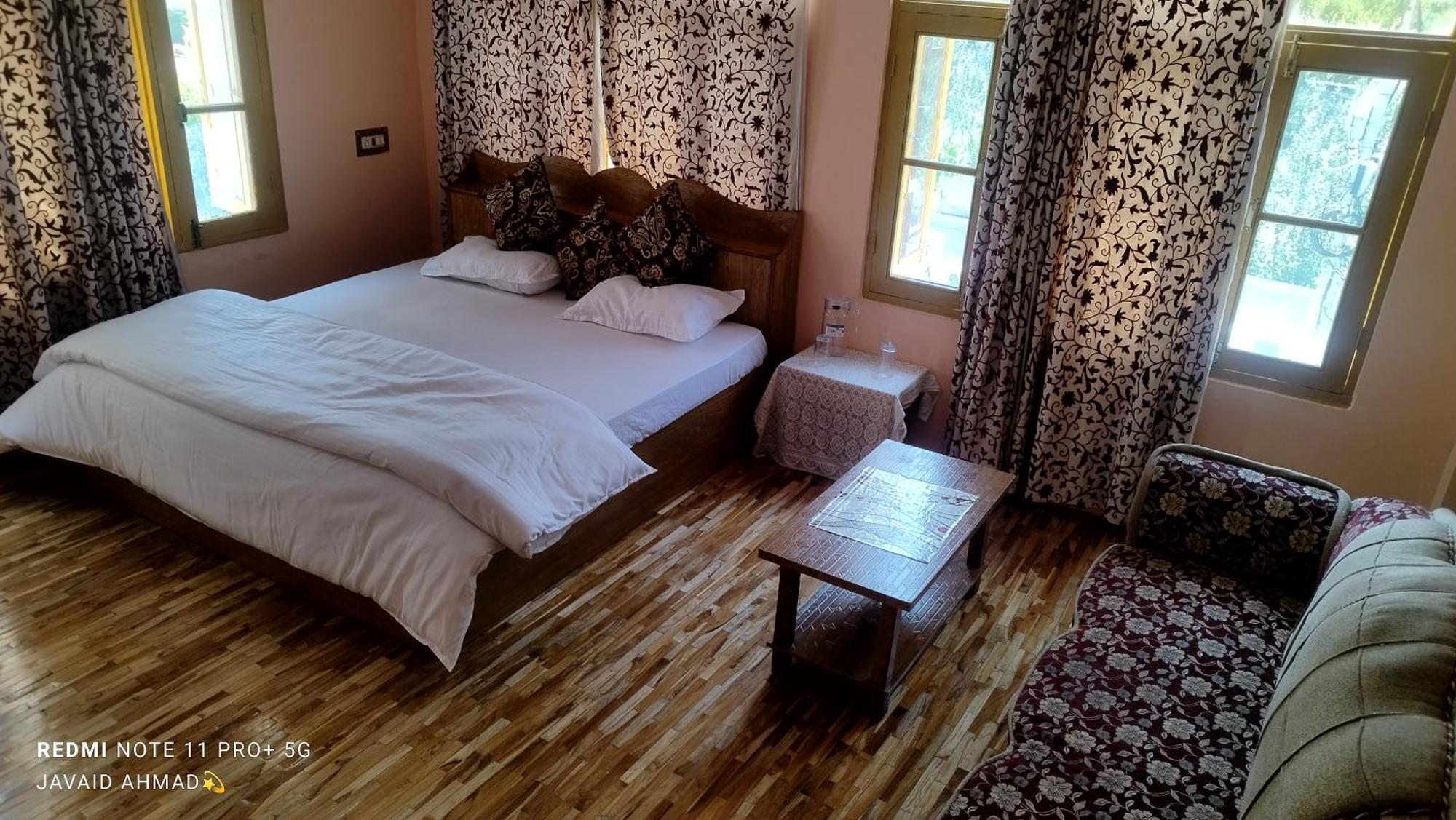 Kashmir Vintage Homestay Srinagar (Jammu and Kashmir)
