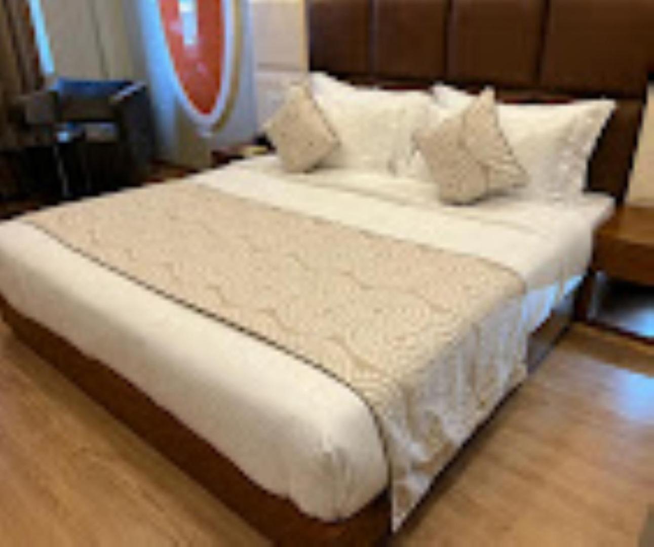Meerz 5* Srinagar (Jammu and Kashmir)