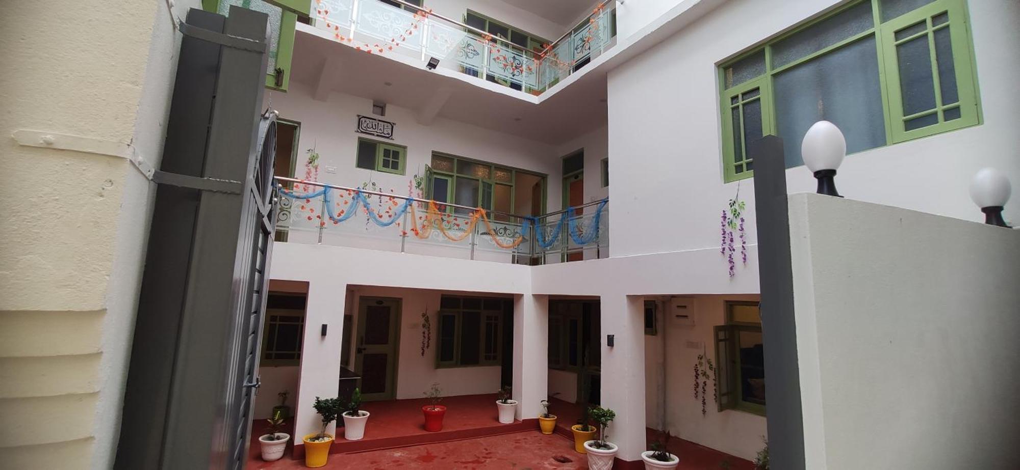 Gani Guest house