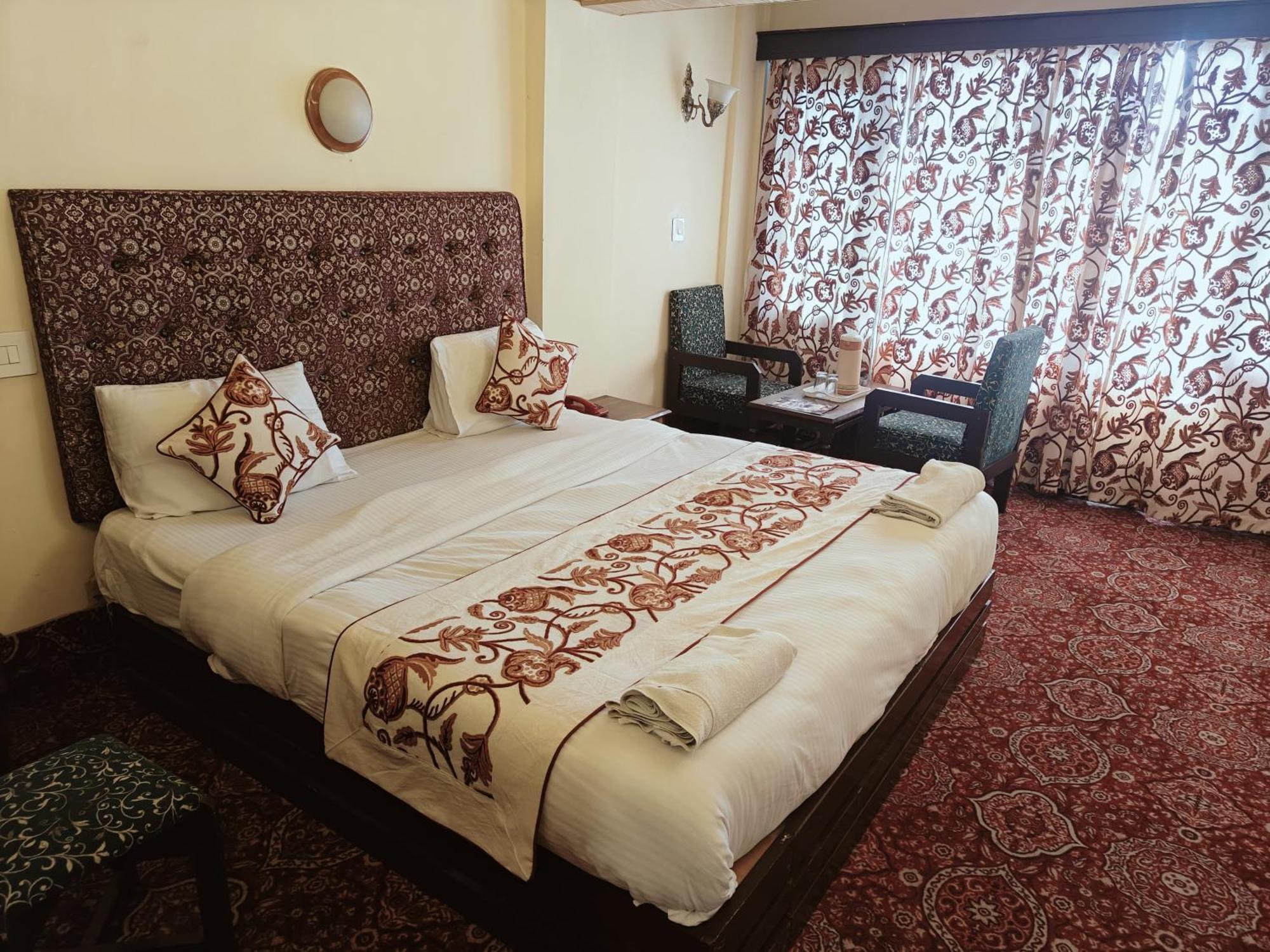 Hotel Kabir 2*