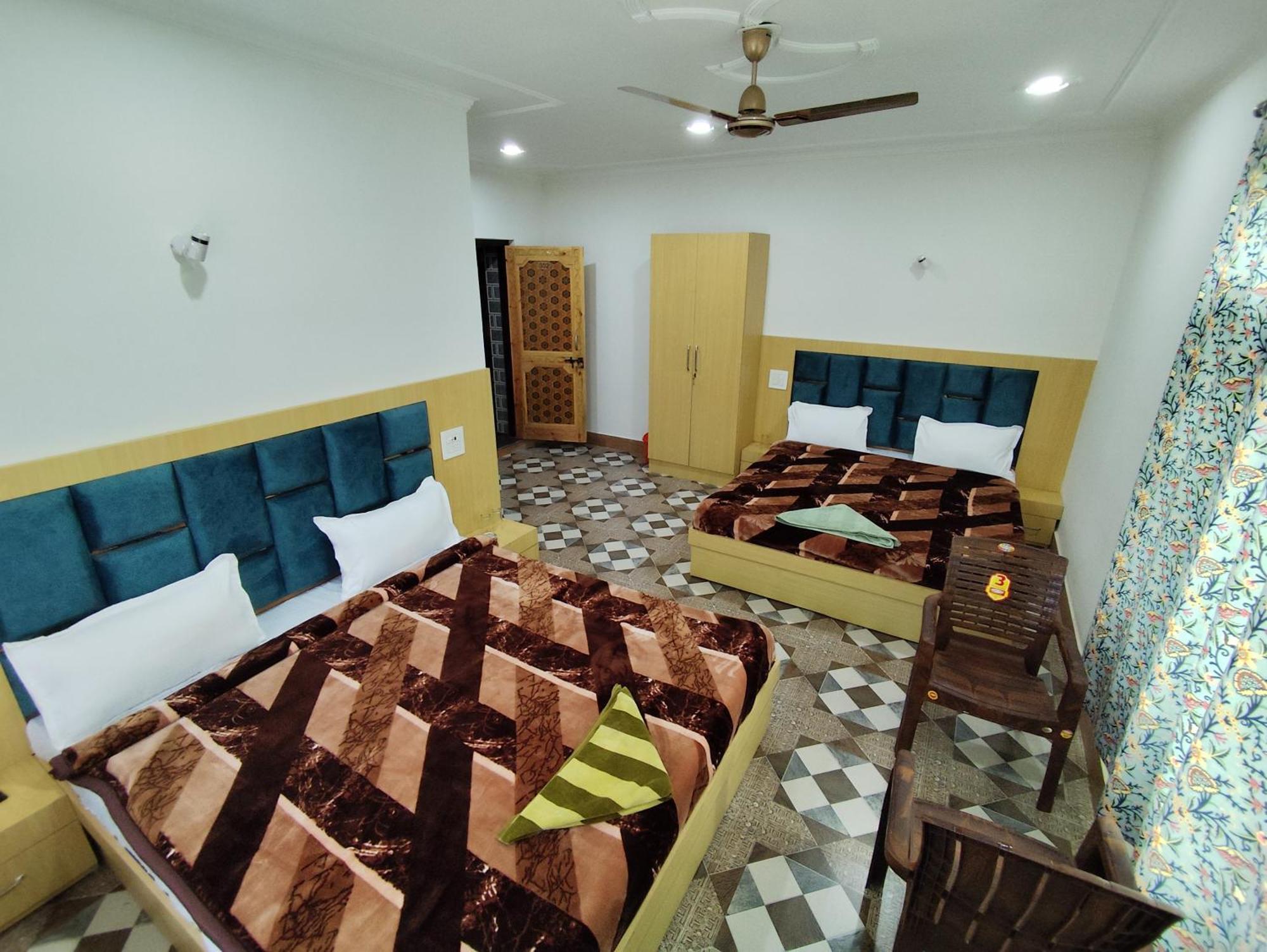 The Heaven Tree Hotel 3*