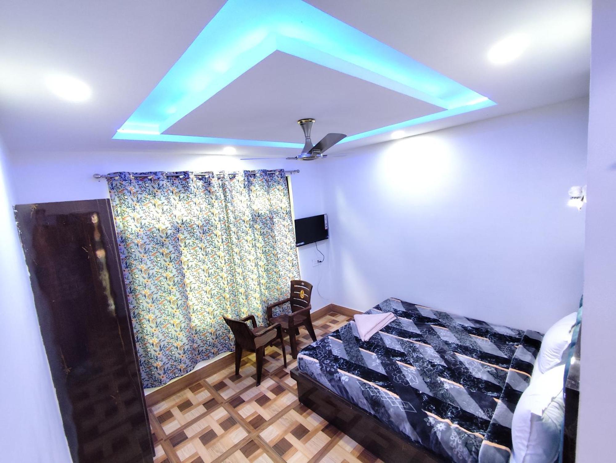Hotel The Heaven Tree Srinagar (Jammu and Kashmir)