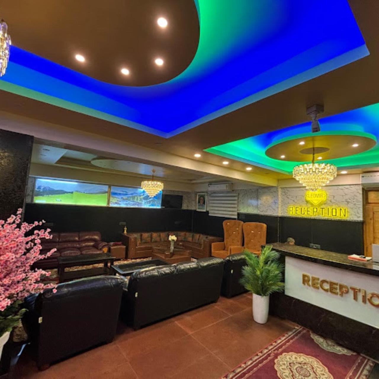 Leomir & Restaurant 3*