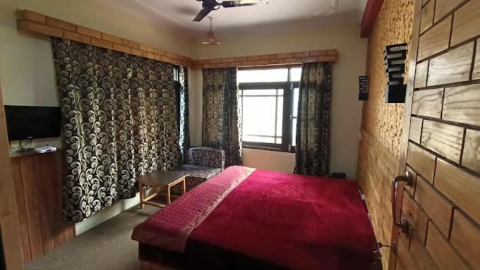 Kashmir Hotel