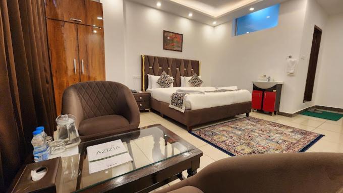 Azizia Hotel *