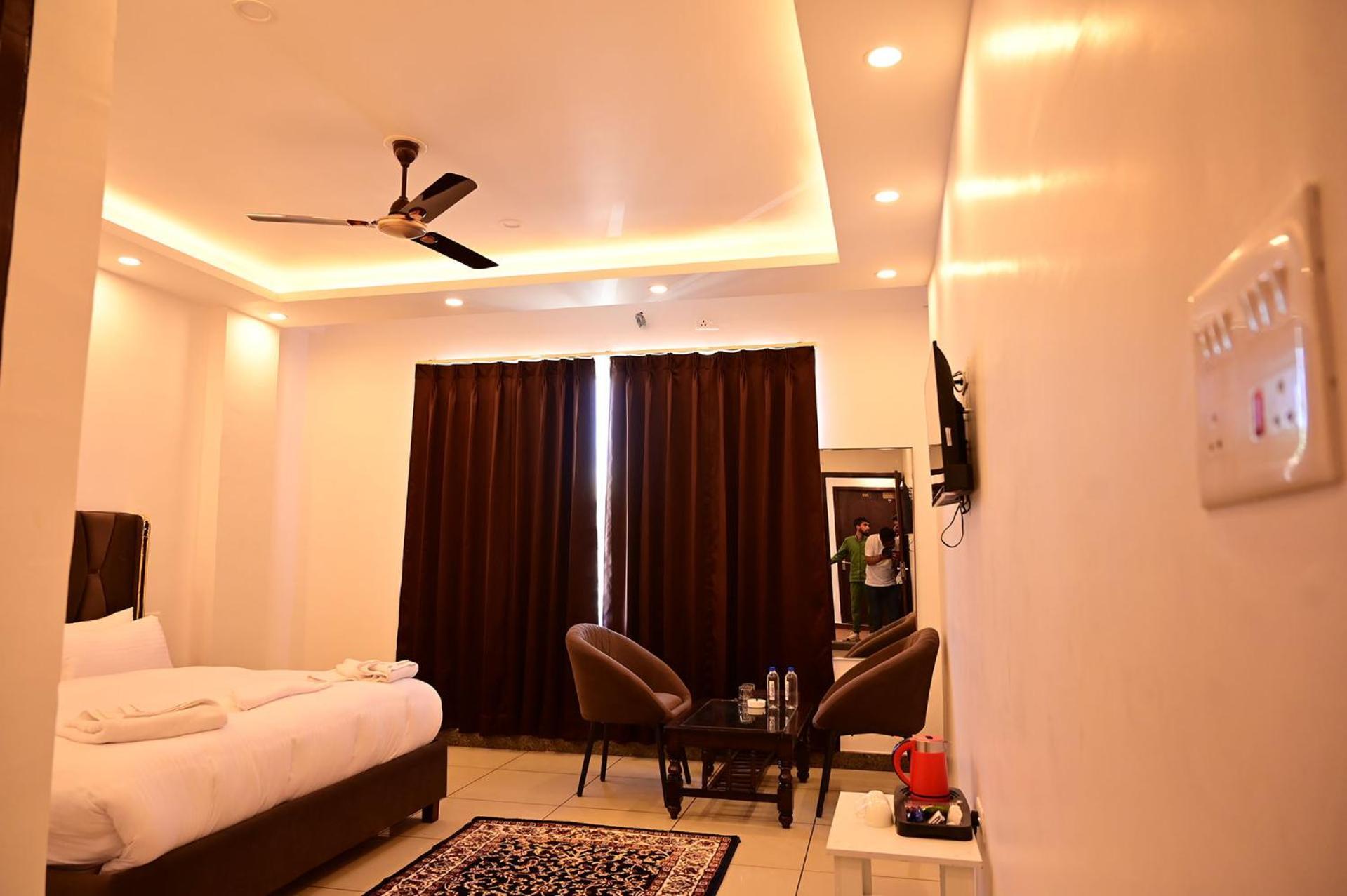 Hotel Azizia