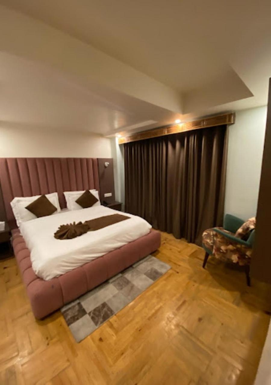 Grand Mir International, Srinagar (Jammu and Kashmir)