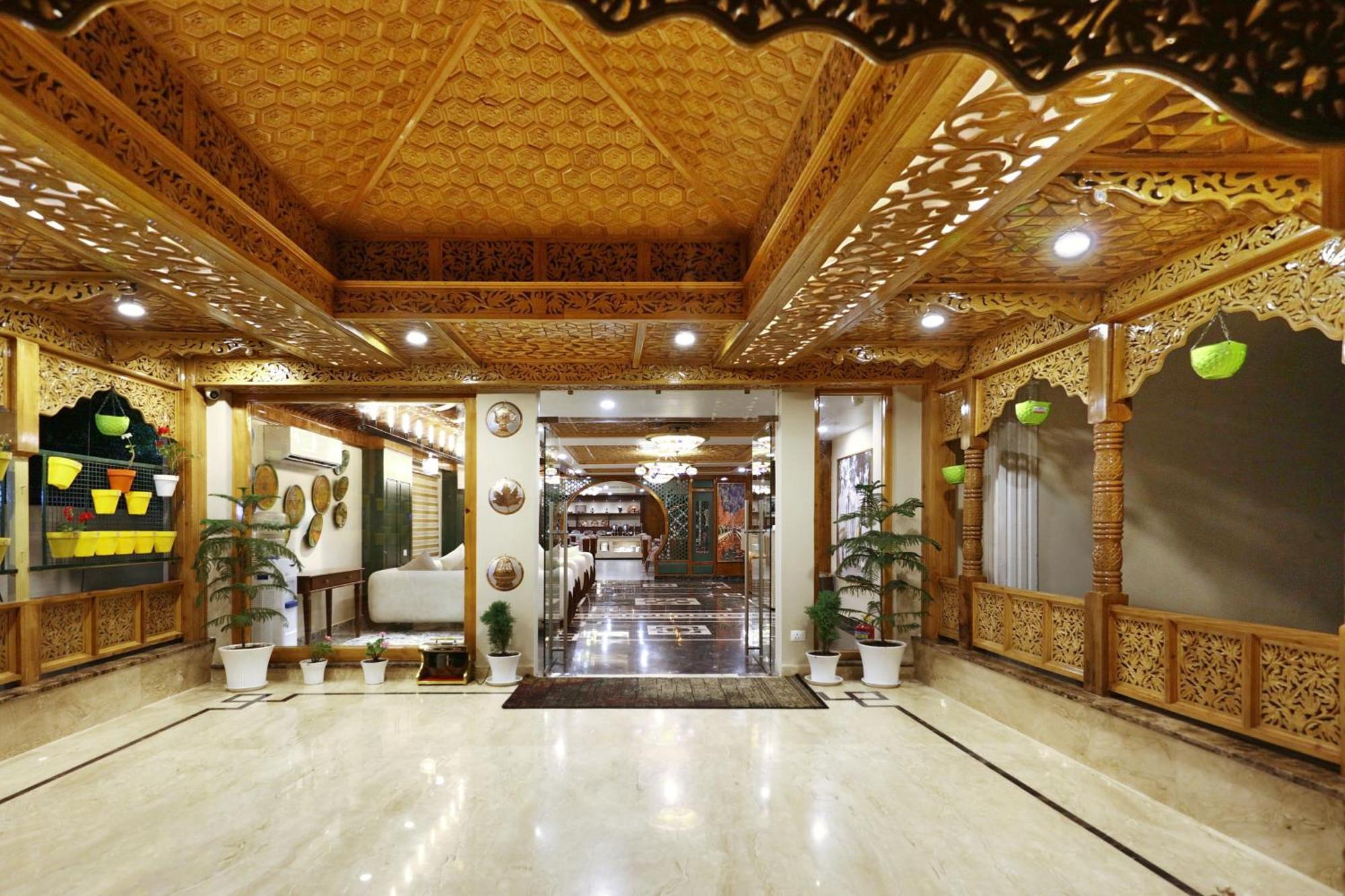 Blanco 3* Srinagar (Jammu and Kashmir)