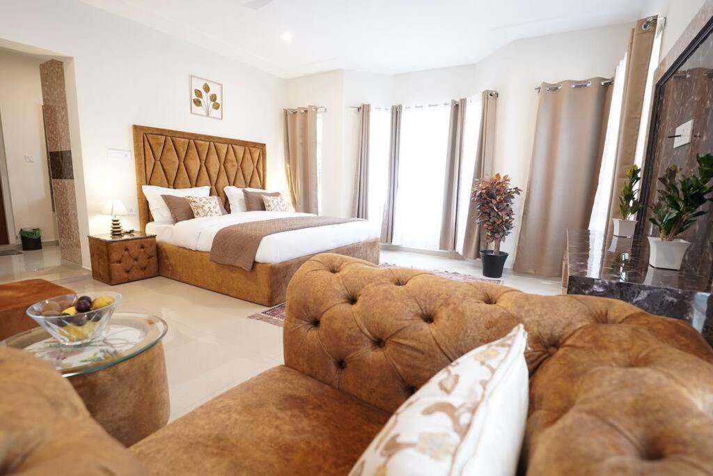 Walisons Spirea 3 Bhk B1