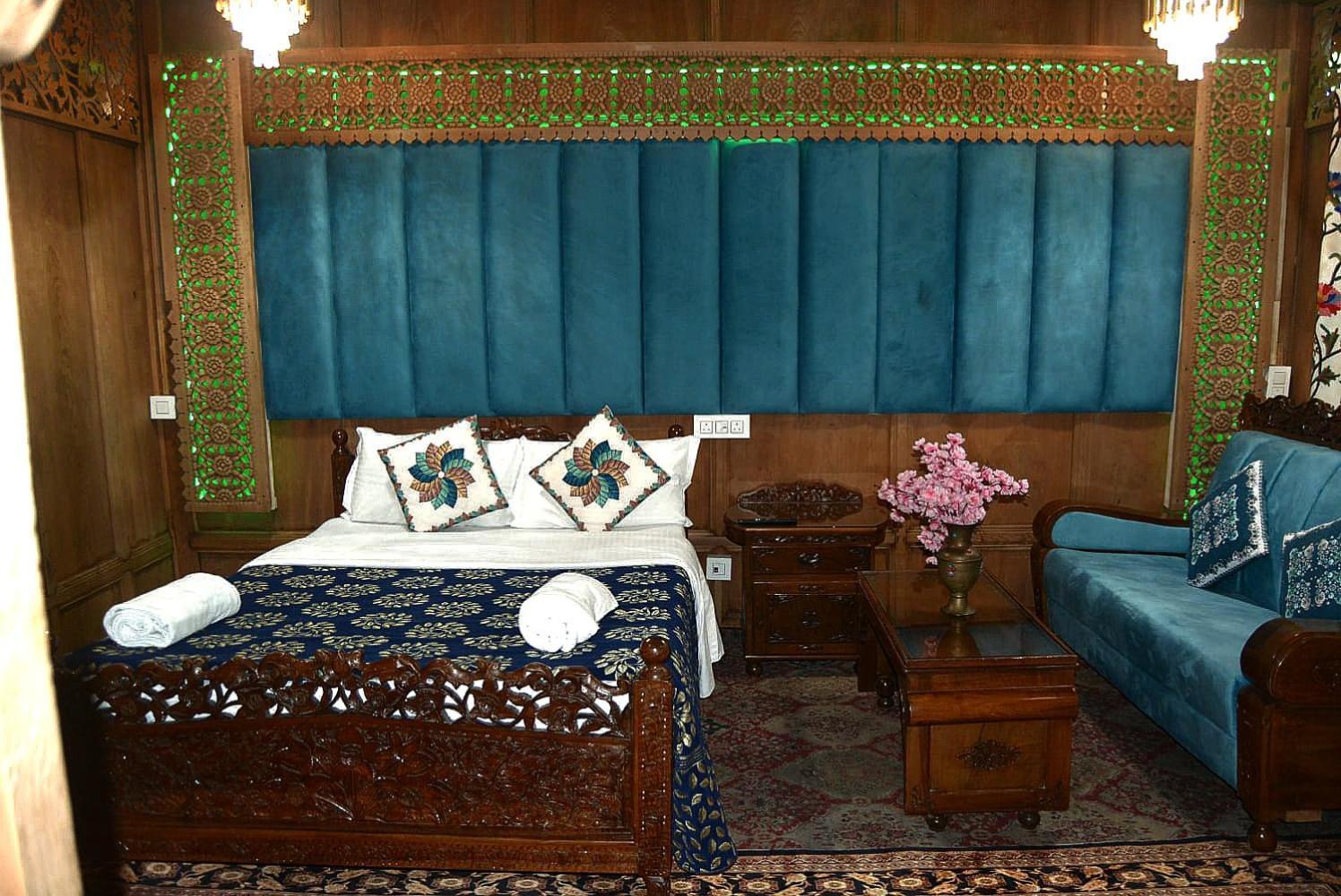 Heritage Amina Group Of Houseboats Hotel 4*