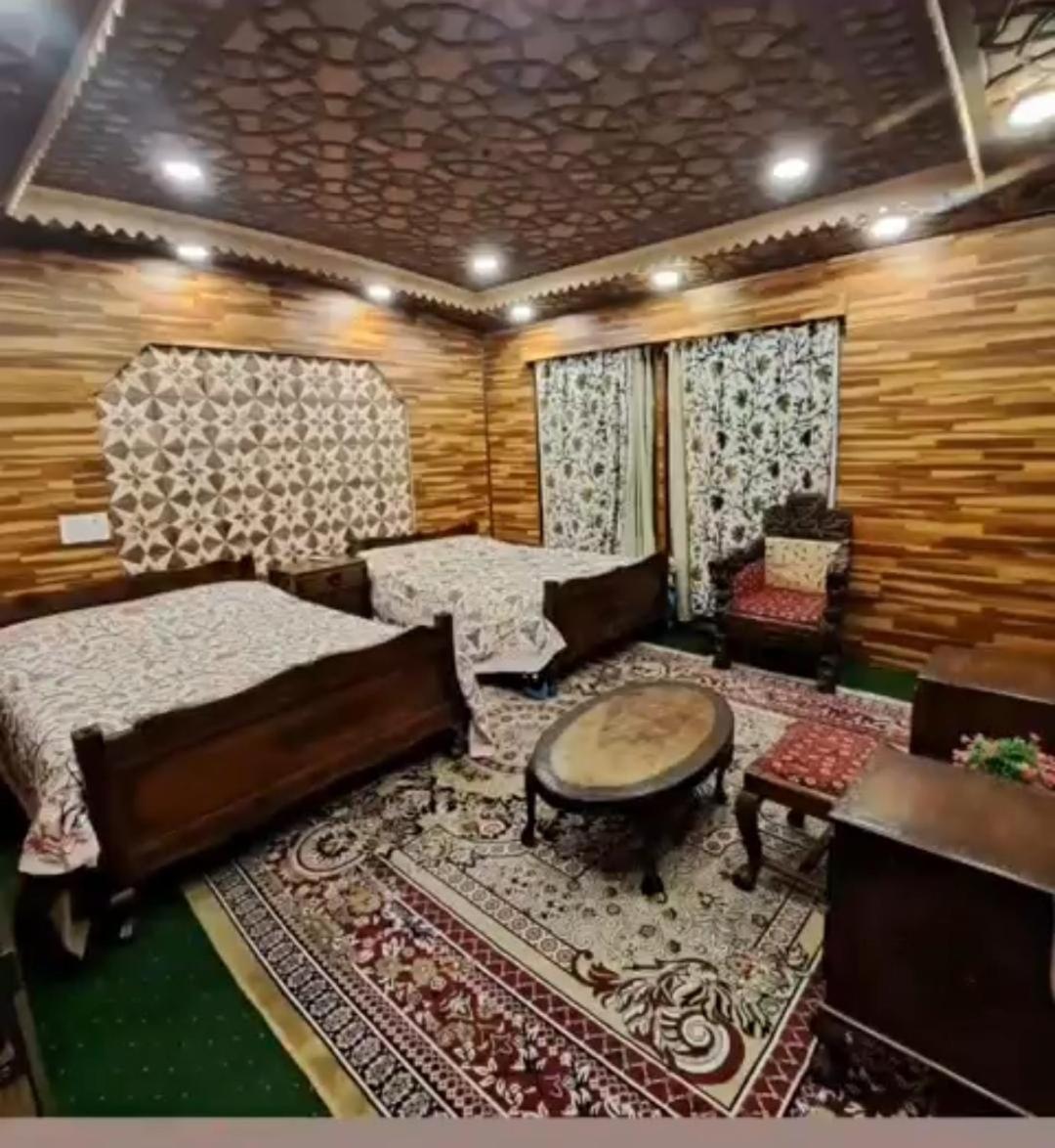 Heritage Amina Group Of Houseboats Hotel