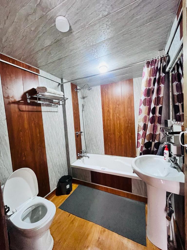 Heritage Amina Group Of Houseboats Hotel 4*