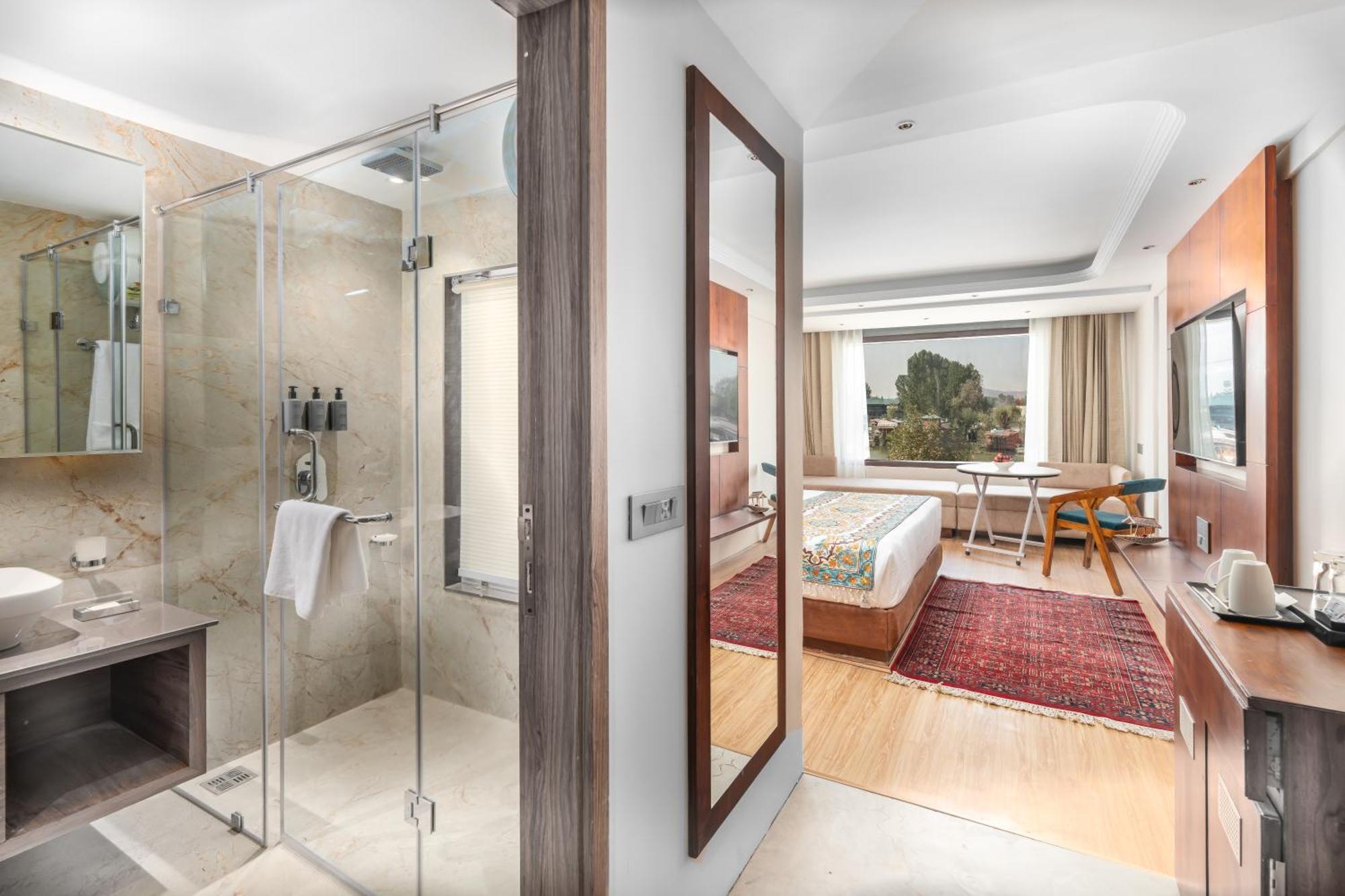 11 Boulevard 3* Srinagar (Jammu and Kashmir)