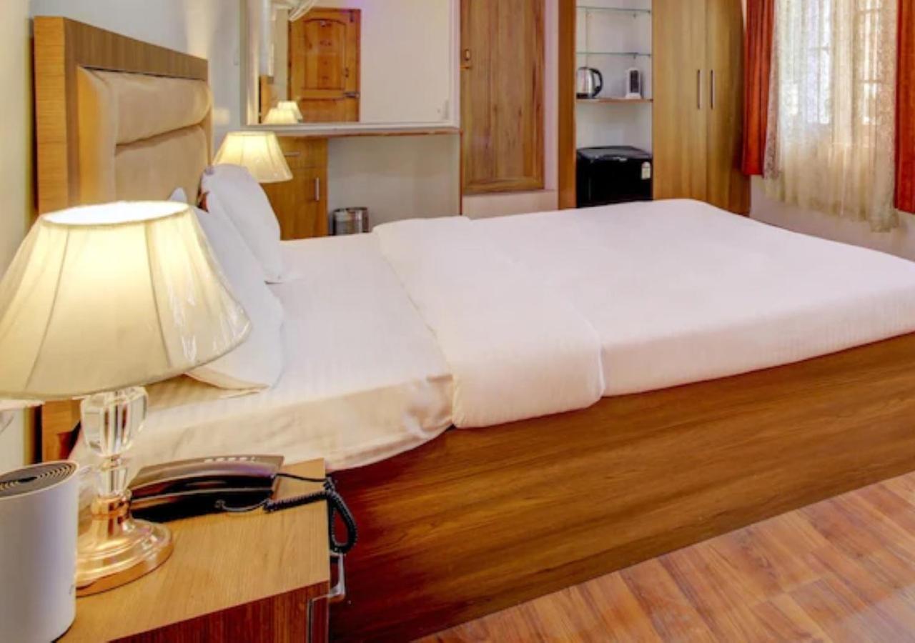 Hotel Sultan Residency Srinagar (Jammu and Kashmir)