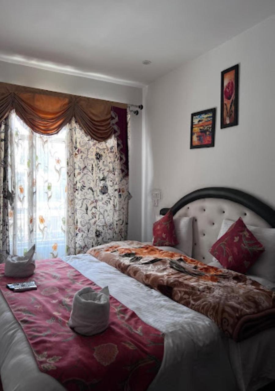 Sultan Residency 4*