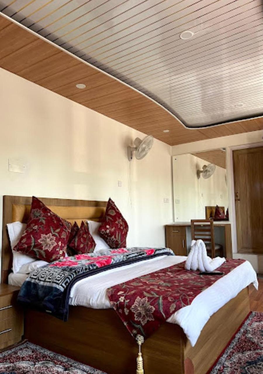 Hotel Sultan Residency Srinagar (Jammu and Kashmir)