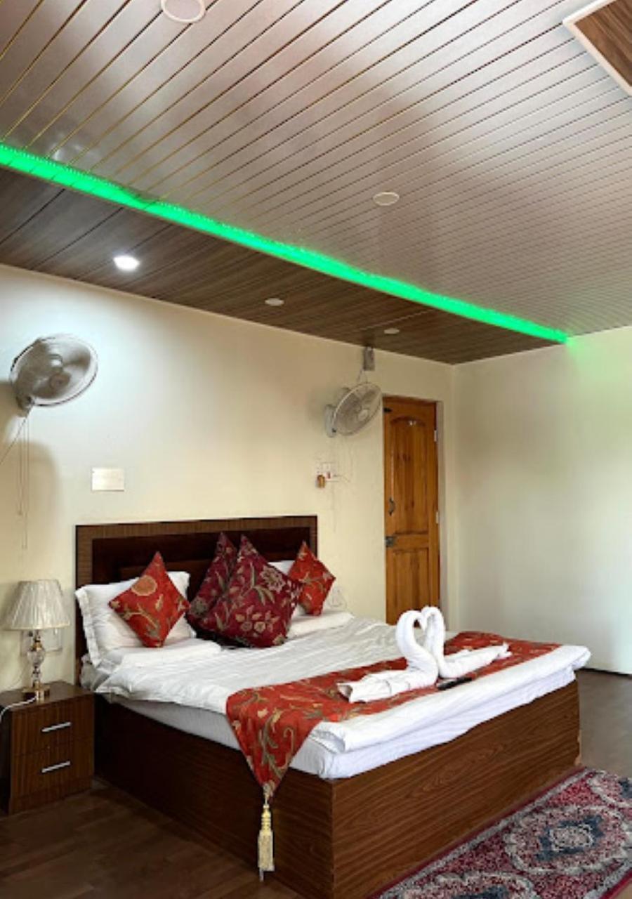 Hotel Sultan Residency Srinagar (Jammu and Kashmir)