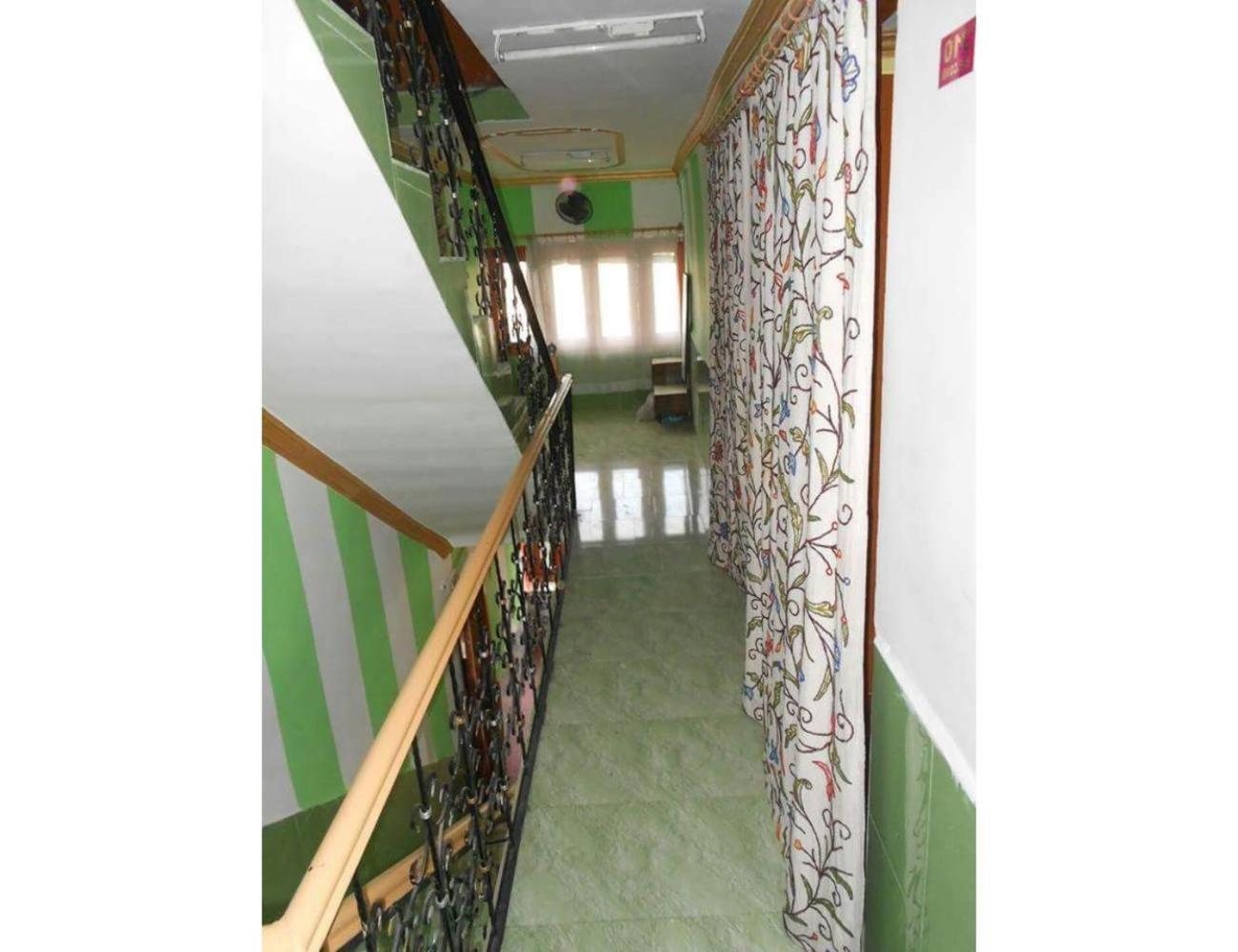 Gulzar Palace, Homestay *