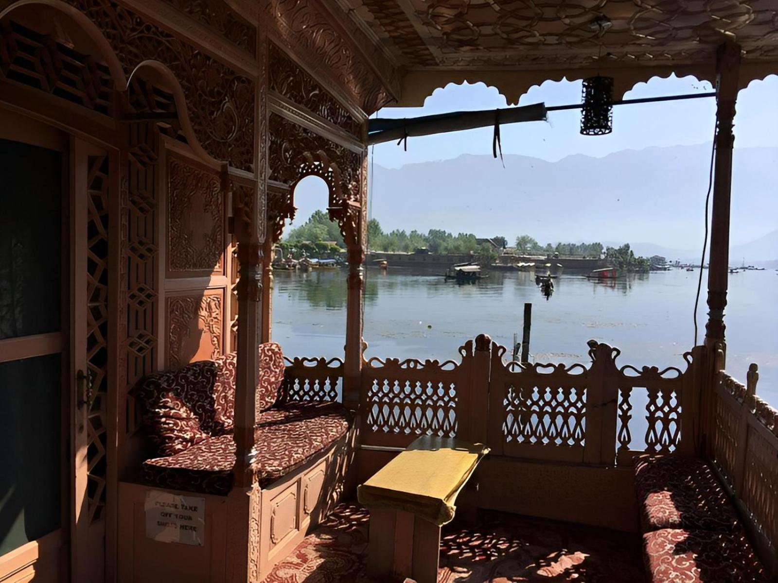 Hotel Heritage Amina Group Of Houseboats Srinagar (Jammu and Kashmir)