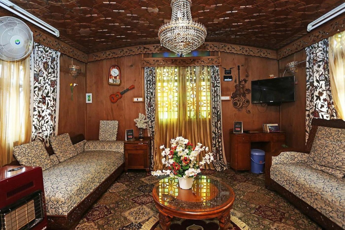 Swift Houseboats 5*
