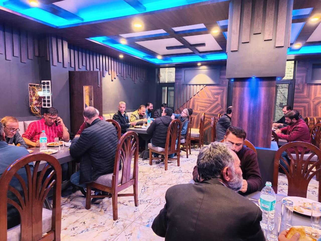 Hotel Ruby And Restaurant Srinagar (Jammu and Kashmir)