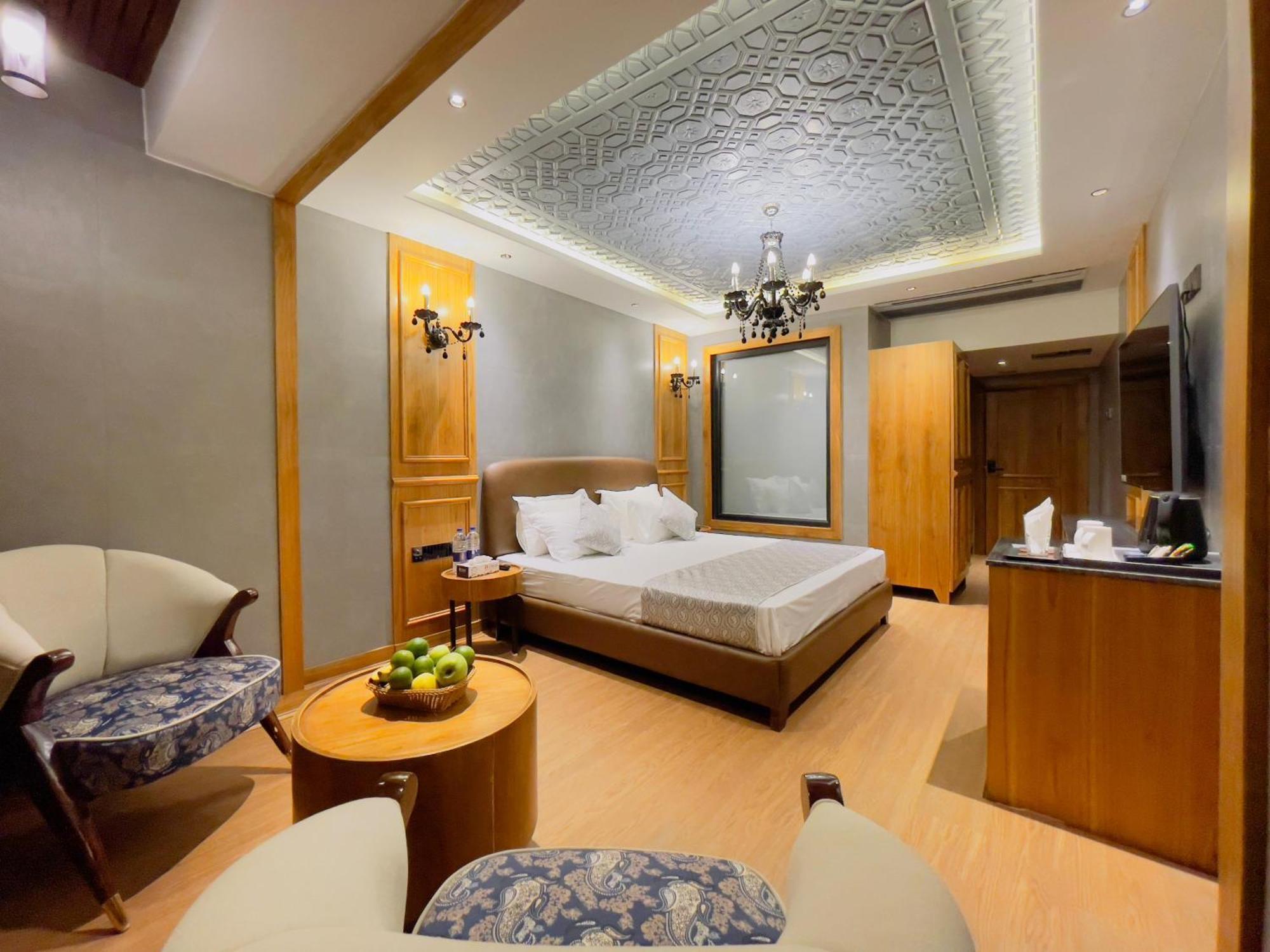 Paradise Premium Hotel Durgjan