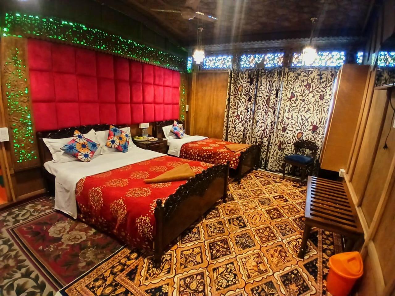 Heritage Amina Group Of Houseboats