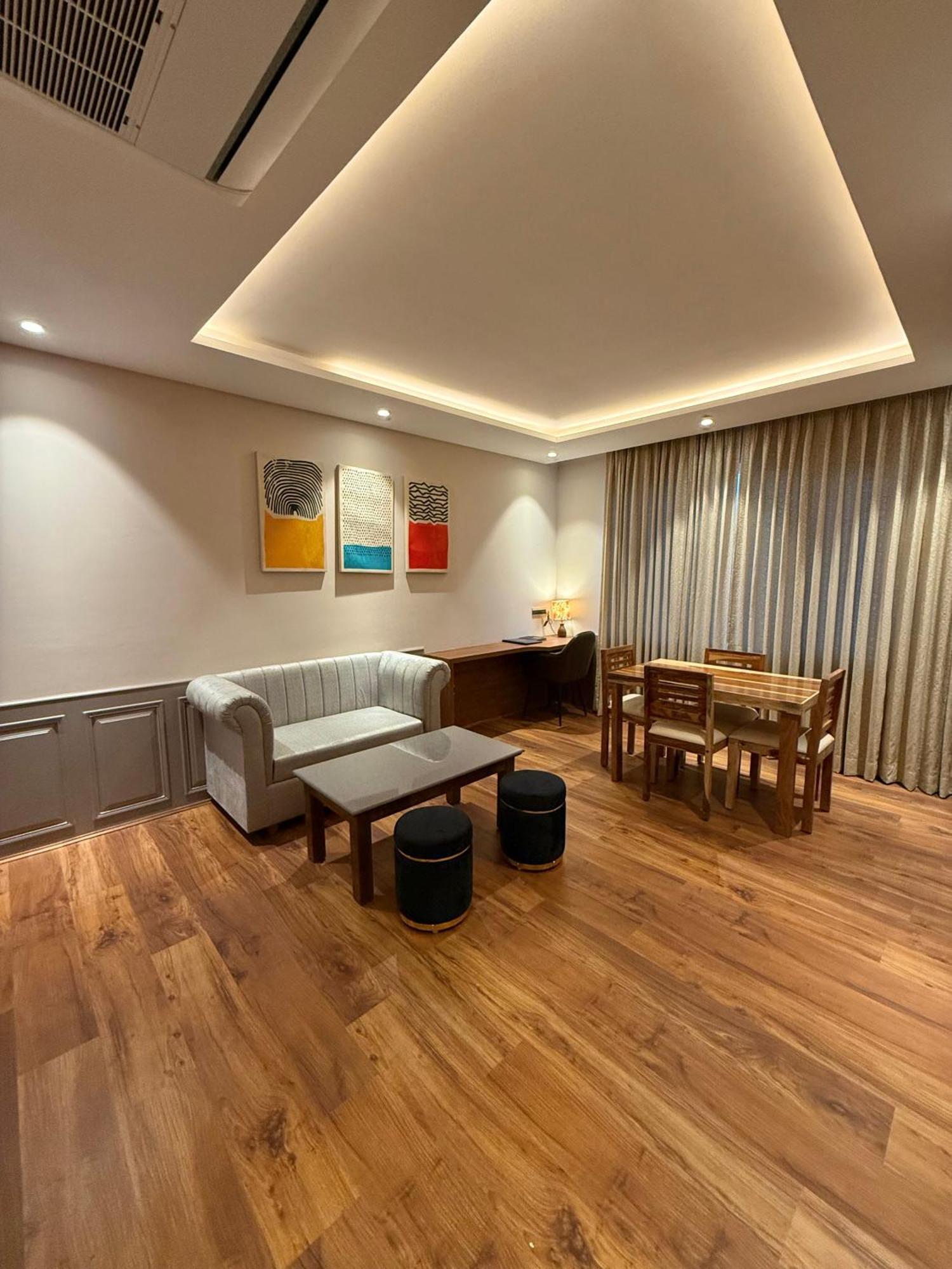 Hotel The Olive Srinagar (Jammu and Kashmir)