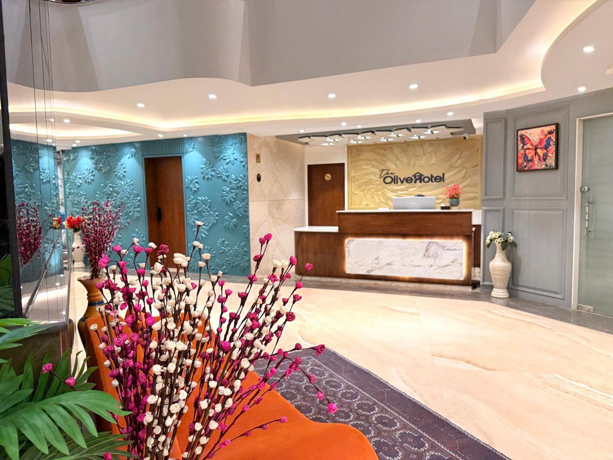 Hotel The Olive Srinagar (Jammu and Kashmir)