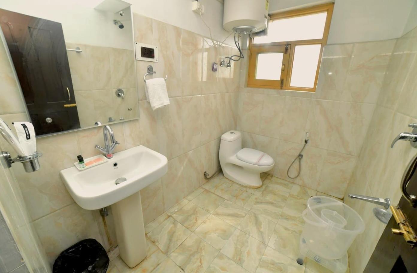 Hotel Chinar