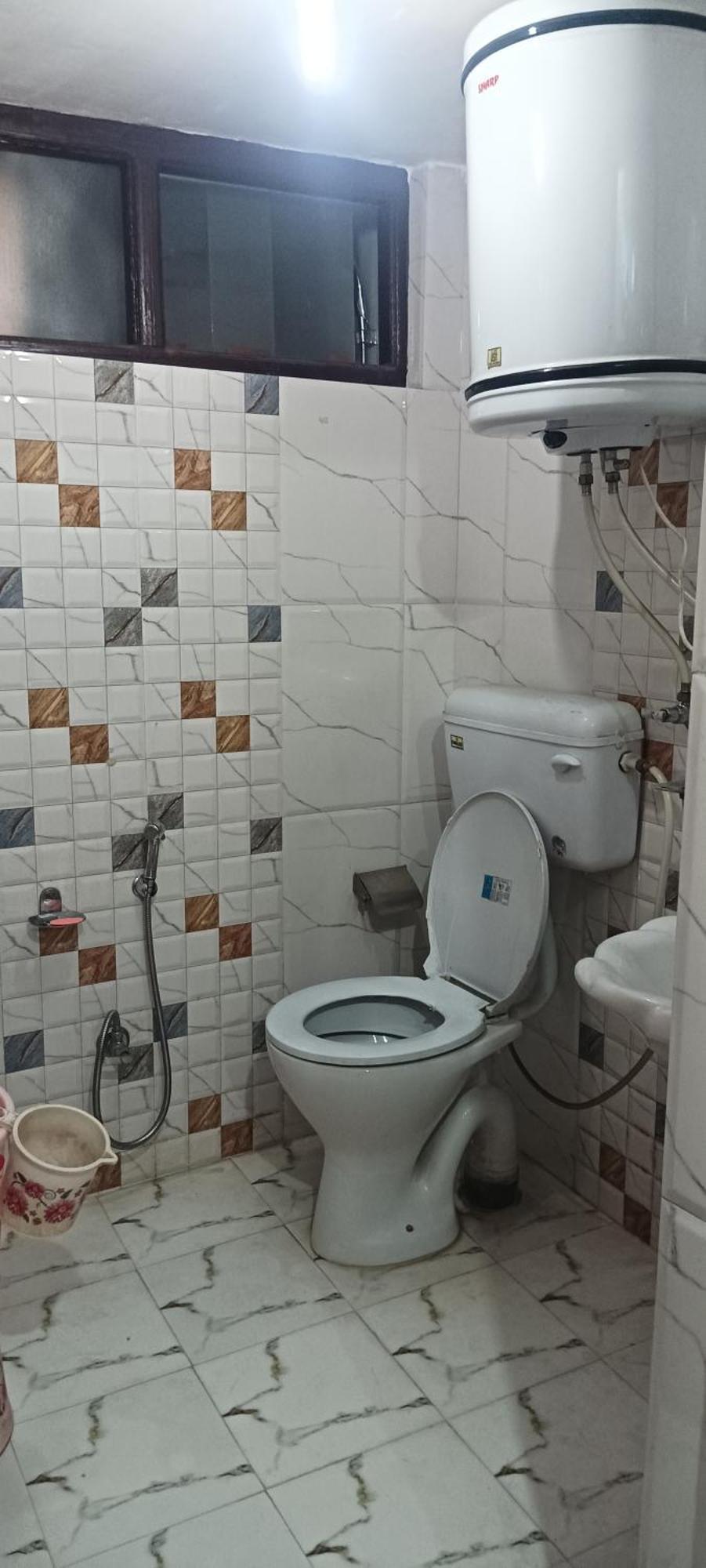 Khanday Guest house *