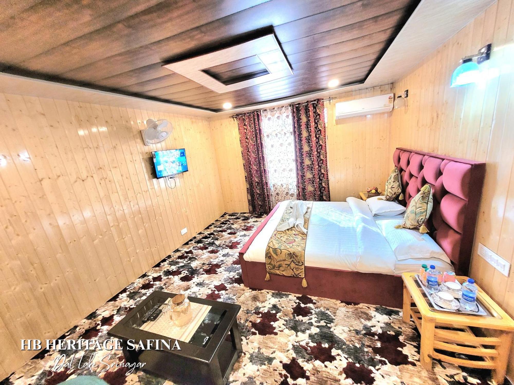 The Heritage Safina Group Of Houseboats Hotel