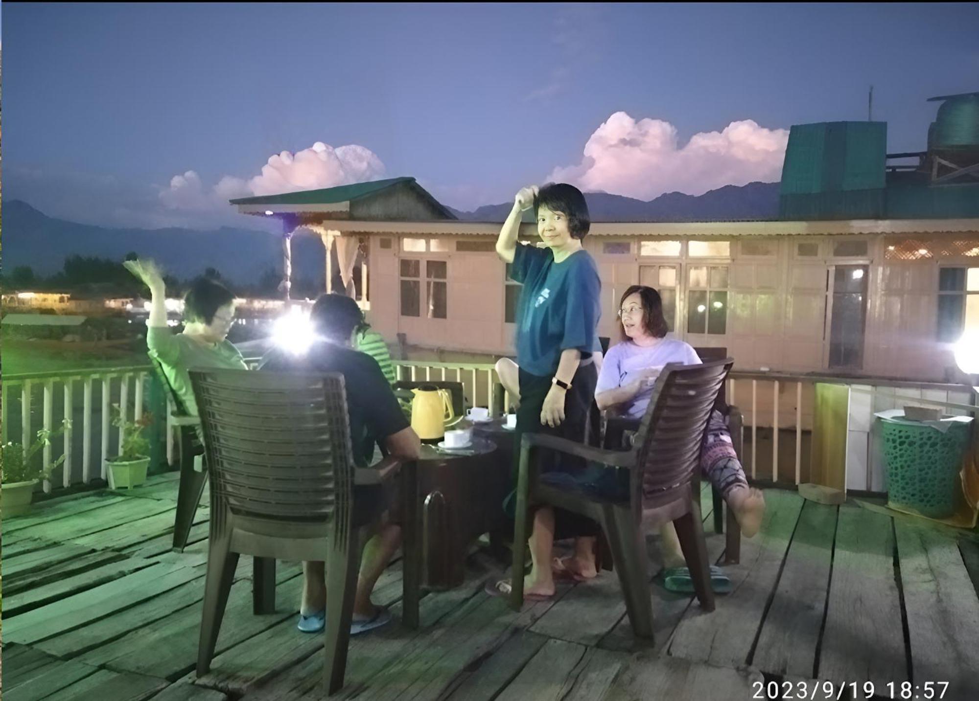 Hotel Royal Hareem Group Of Houseboats Srinagar (Jammu and Kashmir)