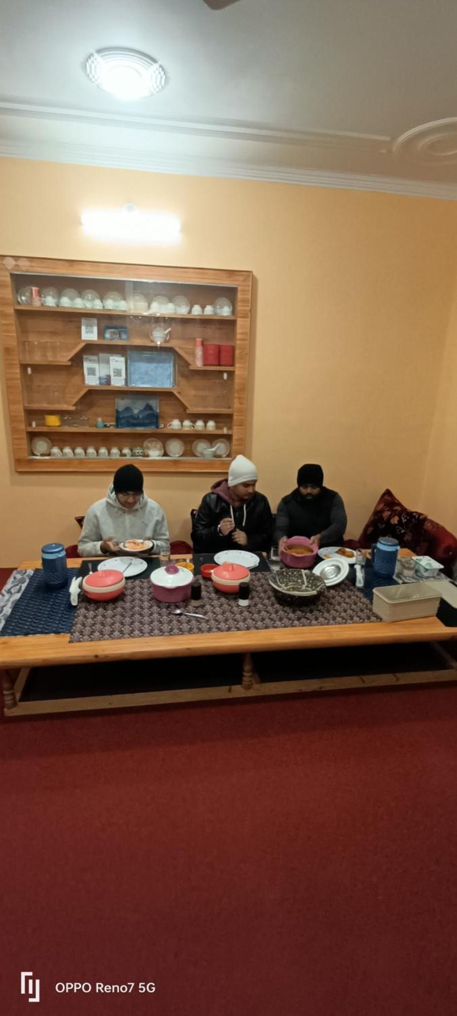 Moonshine Hostel Srinagar (Jammu and Kashmir)