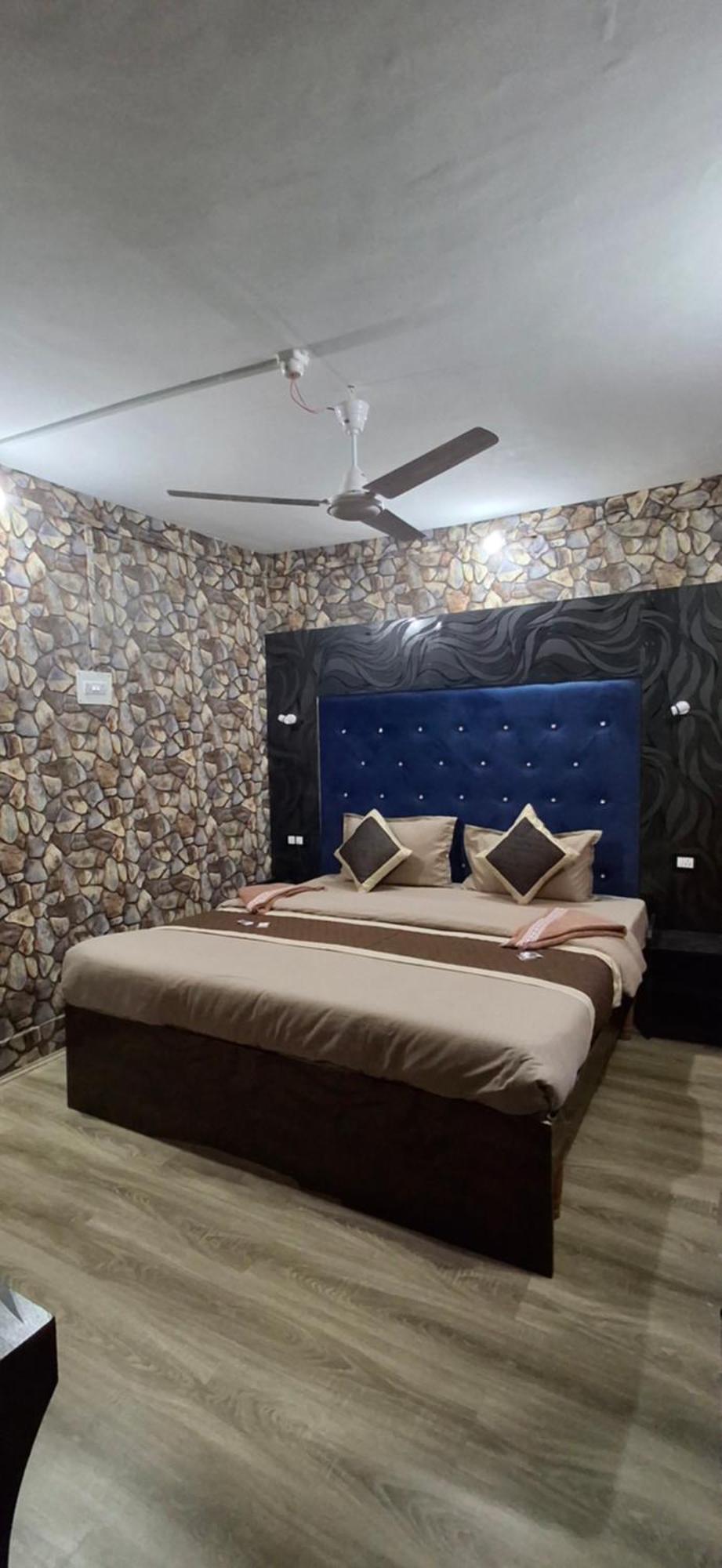 Mid Valley Residency Srinagar (Jammu and Kashmir)