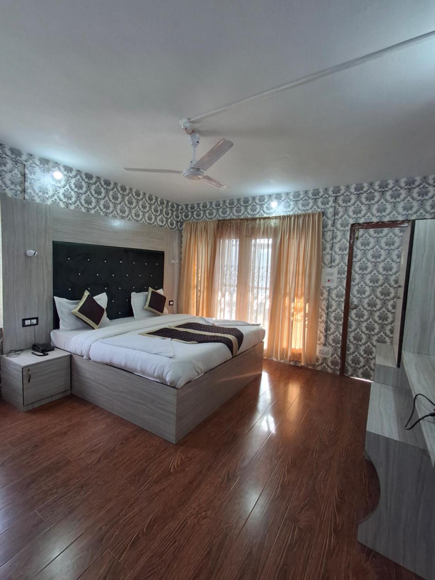 Mid Valley Residency Hotel