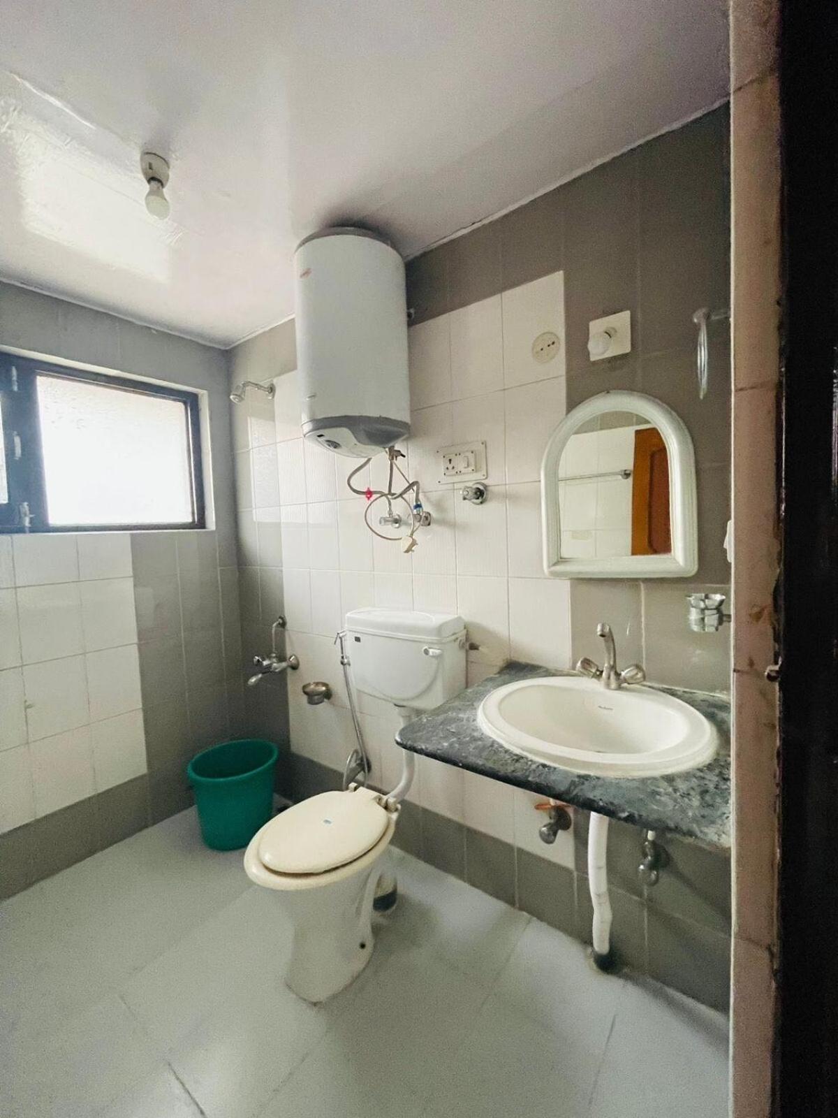 Hotel O Ar Srinagar (Jammu and Kashmir)
