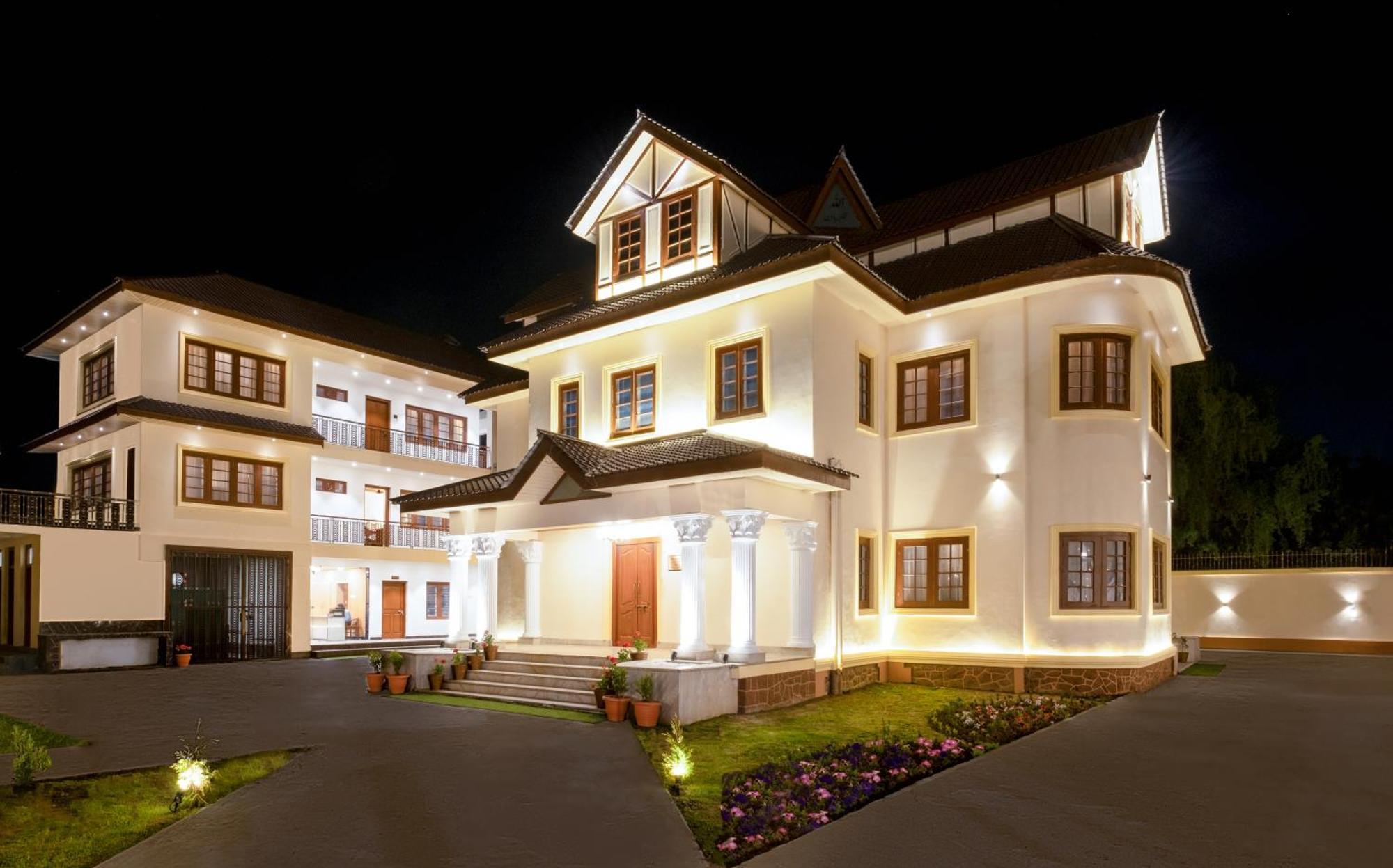 Moghal Mahal Rajbagh 4*